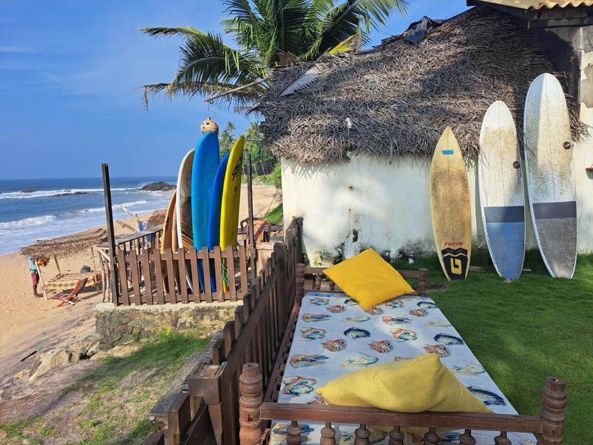 Hakuna Matara Beach Bungalows Exterior photo