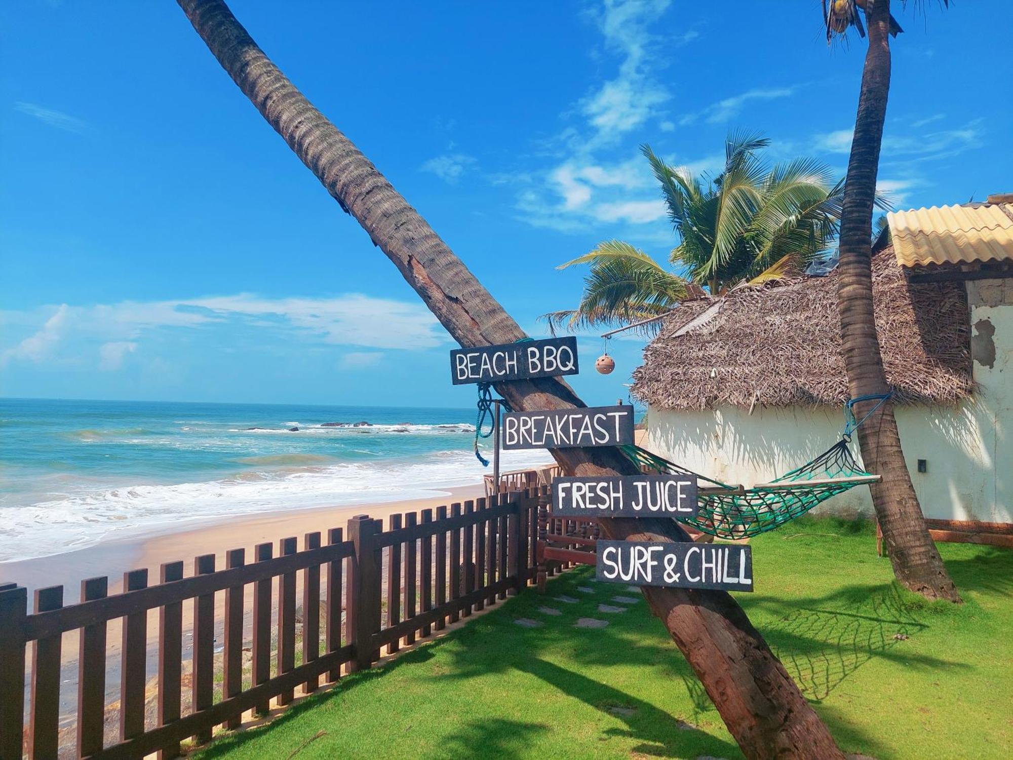 Hakuna Matara Beach Bungalows Exterior photo