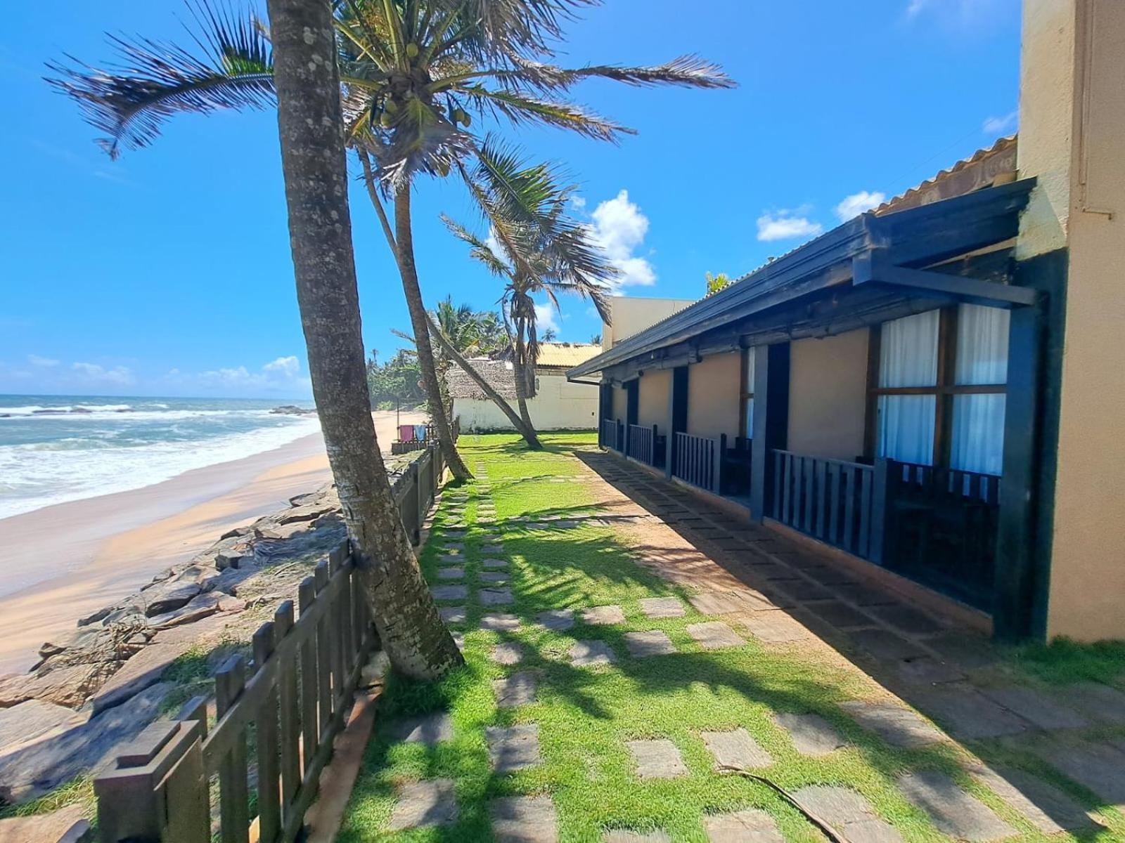 Hakuna Matara Beach Bungalows Exterior photo
