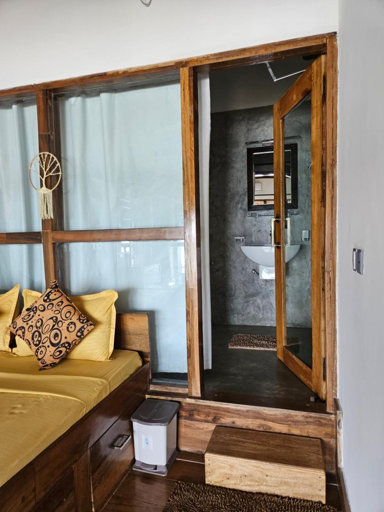 Hakuna Matara Beach Bungalows Exterior photo