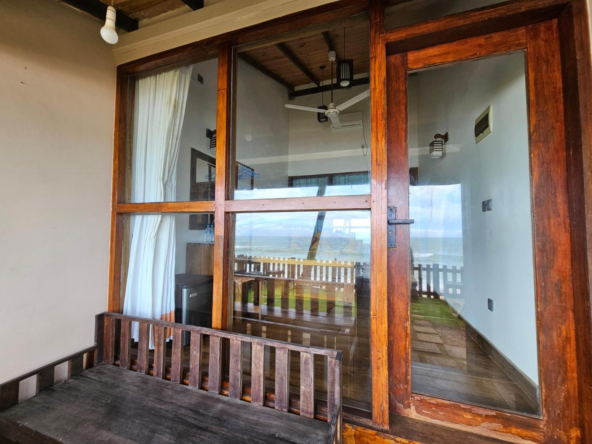 Hakuna Matara Beach Bungalows Exterior photo
